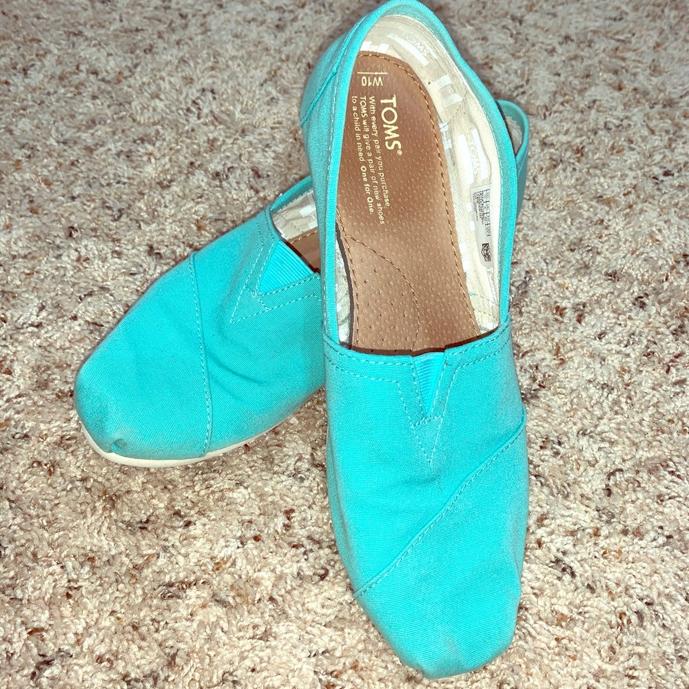 Toms - Aqua - Women’s size 10